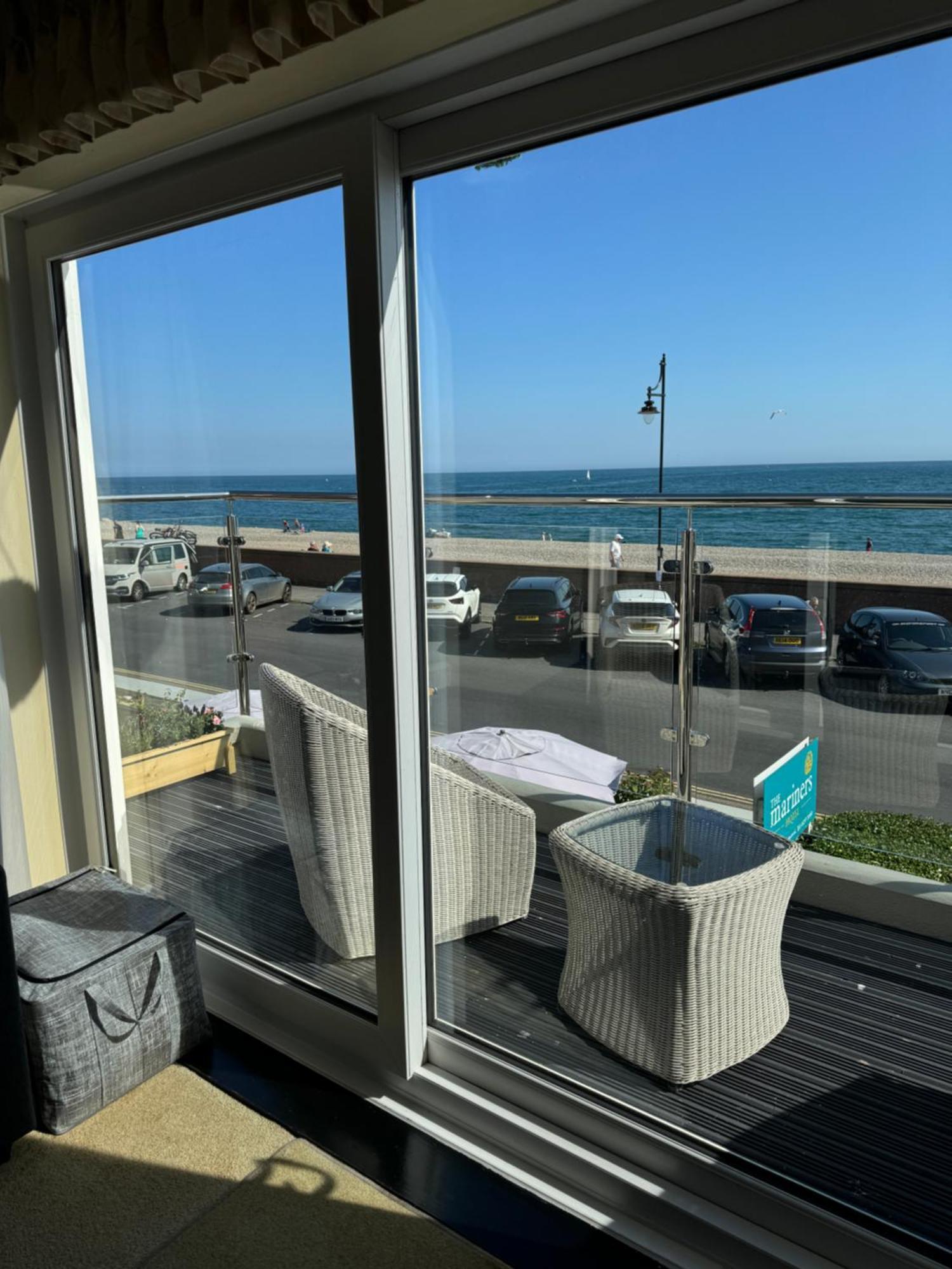 Mariners Hotel Seaton  Exterior photo